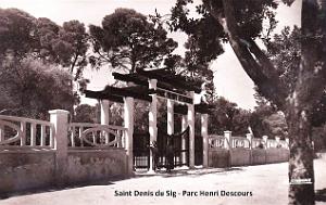 Saint Denis du Sig-068- Parc Henri Descours